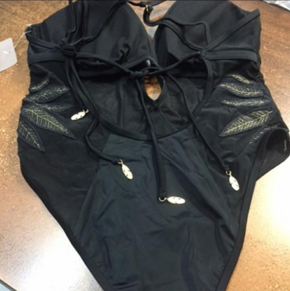 *SOLD* New! 8 [Ashley Graham] Ritzy Swimsuit - Picture 6 of 7